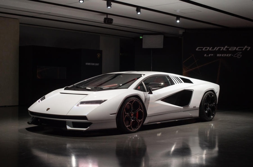 兰博基尼复刻经典Countach LPI 800-4