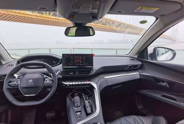 开着全新4008、5008，打卡英雄之城是种什么体验？