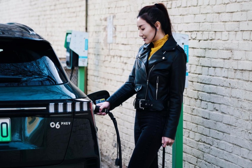 社畜现身说法：是怎样一台车，治好了我的那些职场焦虑？