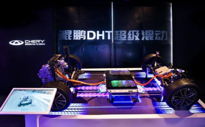 搭载鲲鹏混动+激光雷达，奇瑞大型混动SUV风云T11官图发布