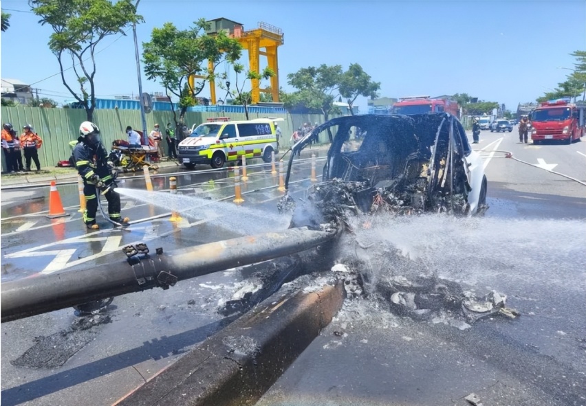 借势艺人林某某刷爆热搜，为何特斯拉容易“上火”？