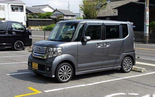 丰田的奇葩电动汽车，高尔夫球车大小续航一百公里，你会想试试吗
