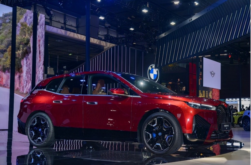 2021广州车展：豪华中大型纯电SUV，宝马iX惊艳上市！