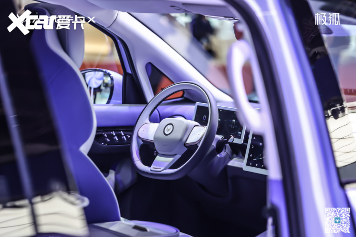 极狐汽车考拉上海车展亮相