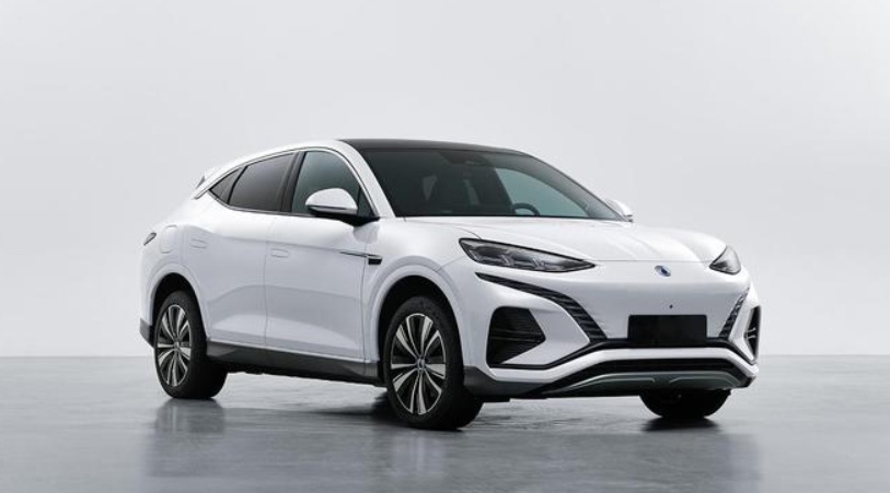 宝马2022年财报；深蓝SL03直降2.2万
