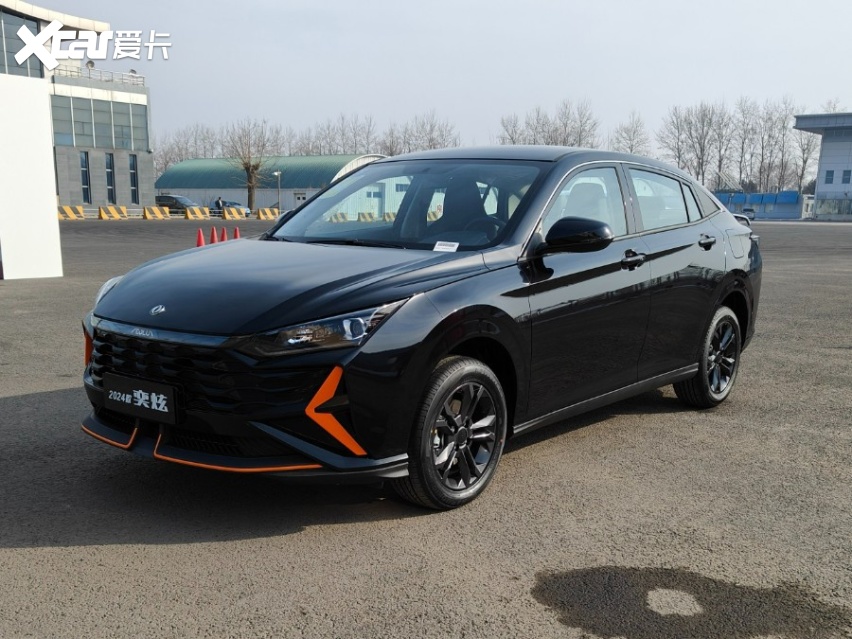 简化车型,提供赛训服务,2024款东风风神奕炫正式上市-爱卡汽车爱咖号