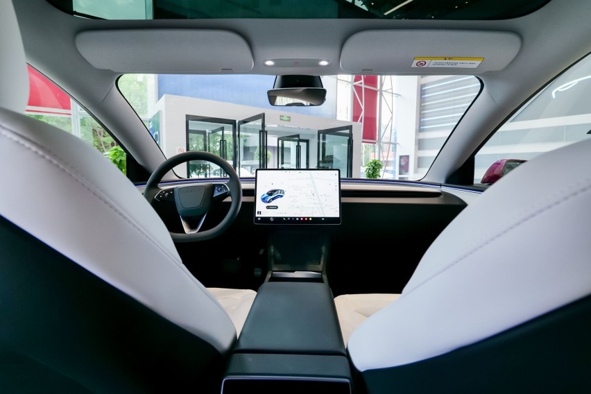 郑州开元特斯拉中心正式开业，Model 3焕新版到店添彩