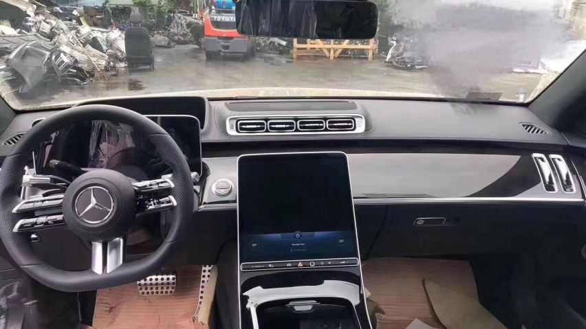 新一代奔驰S级谍照曝光！更时尚，更科技，网友却说欣赏不来……