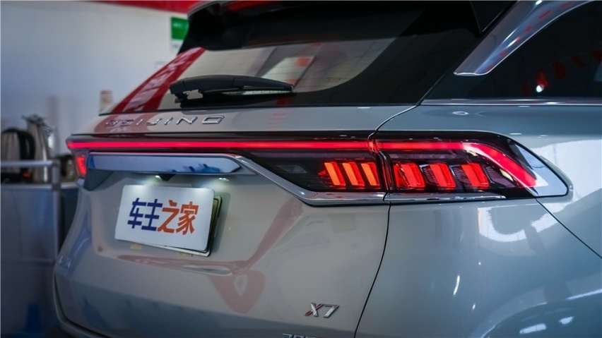 BEIJING-X7贺岁版到店实拍：高性价比的大五座SUV
