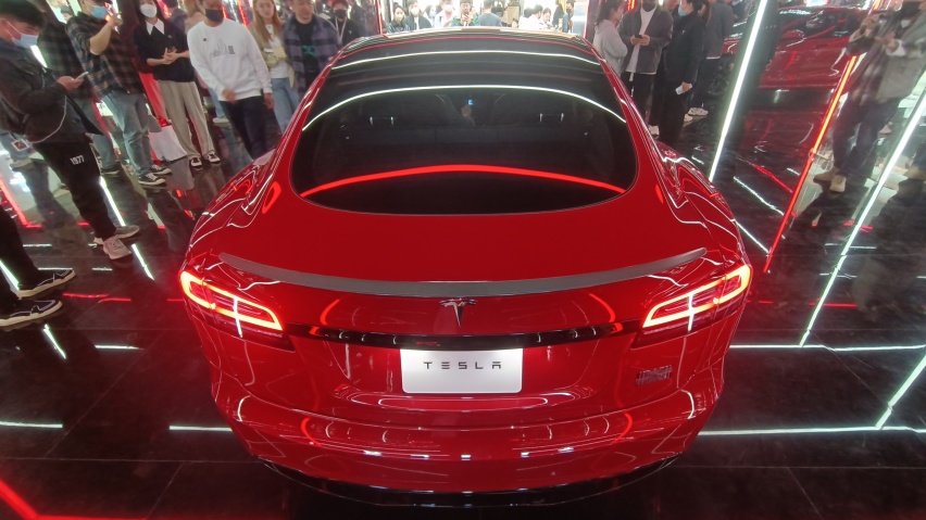 特斯拉Model S/X在美降0.5-1万美元，国内是不是也快了？
