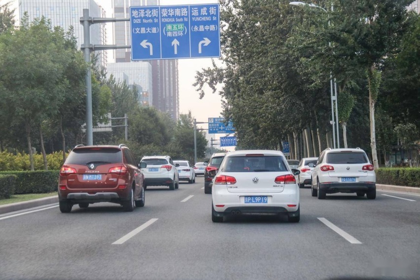 比亚迪59.jpg