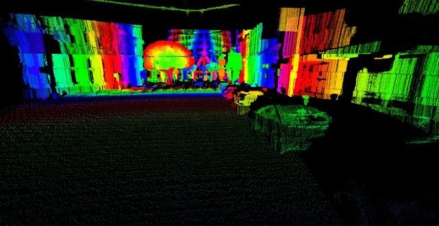 裸眼 3D曲面显示屏、4D成像雷达，大陆展台上好东西还真不少