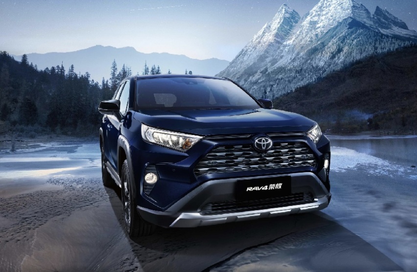 国产与合资的PK，零跑C10和丰田RAV4荣放，谁更优秀