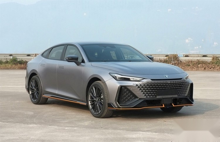 排量即正义，15万左右就能搞定2.0T运动轿车？