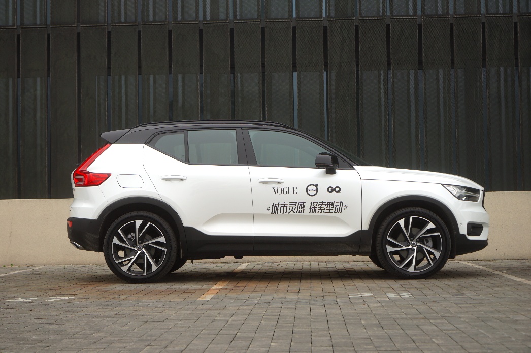 试XC40 T5：忘记350牛米和8AT，我只想做格调的舔狗