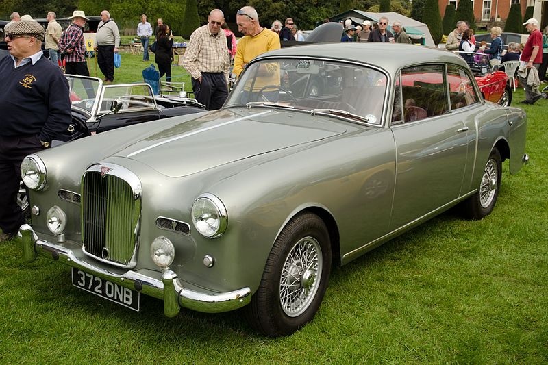 典雅不失英式贵族风格的双门轿跑车-Alvis TD21