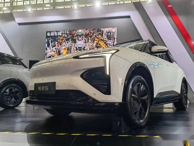 恒驰5亮相重庆车展，哪些亮点值得消费者选择？