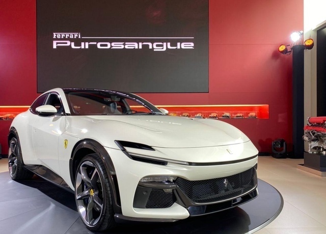 丰田皇冠首款SUV！撞脸法拉利新车 价格媲美奥迪Q5L！