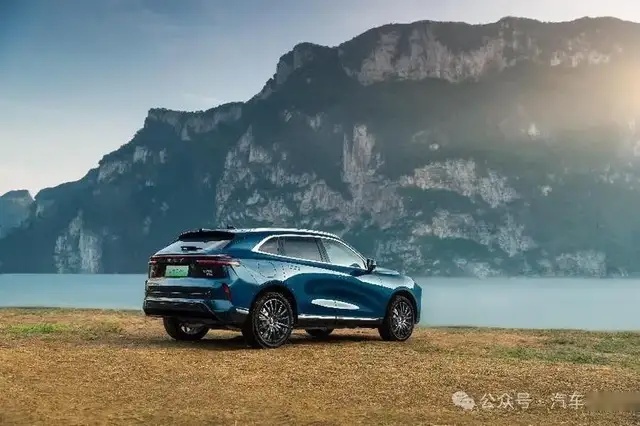 新魏牌摩卡零百4.7秒/纯电200km，唐DM-p车主后悔吗