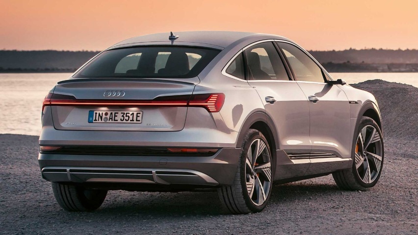 奥迪 e-tron Sportback搭载黑科技亮相洛杉矶车