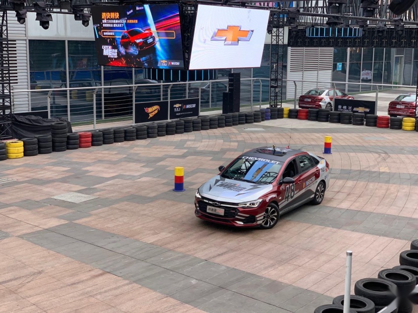 参赛雪佛兰2020直通NASCAR光速挑战赛，“燃”起来了