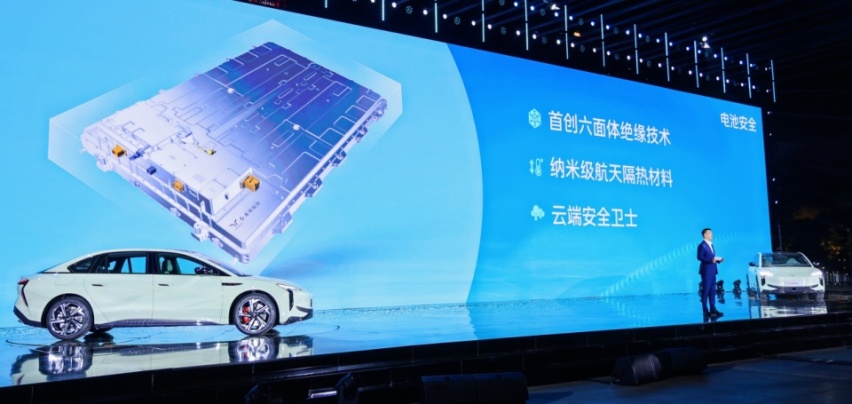 红旗EH7：告诉你自然美学+高端品质的国车典范是什么？
