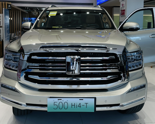 坦克500 Hi4-T到店，外观大气，配置有诚意，续航790KM，能火