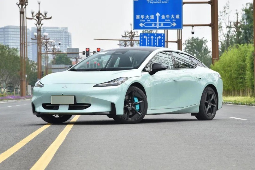7月上市新车汇总，燃油车“打酱油”，新能源车才是“重头戏”