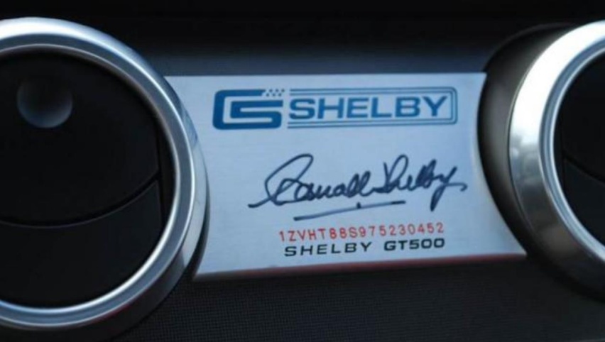 唯一一台，基于Shelby GT500打造，电影道具车出售