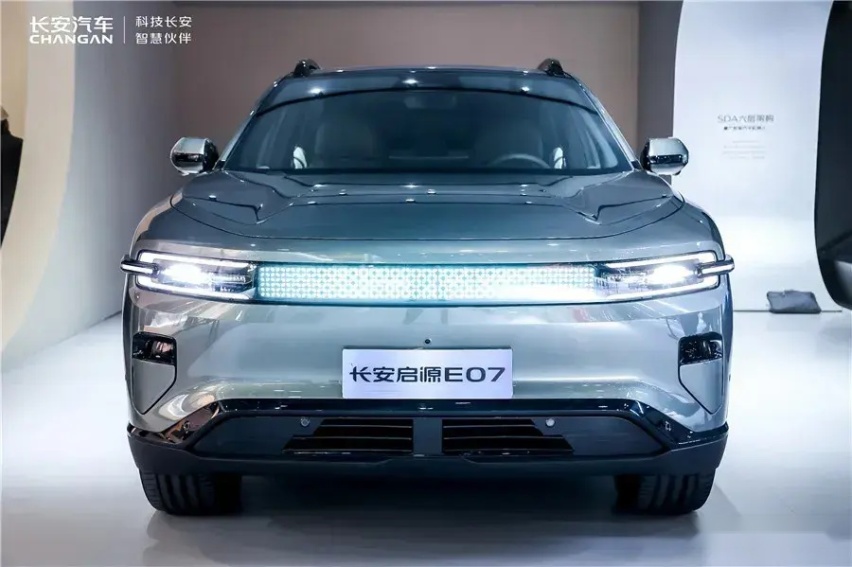长安启源E07北京车展抢镜，“中国版Cybertruck”展台一度限流