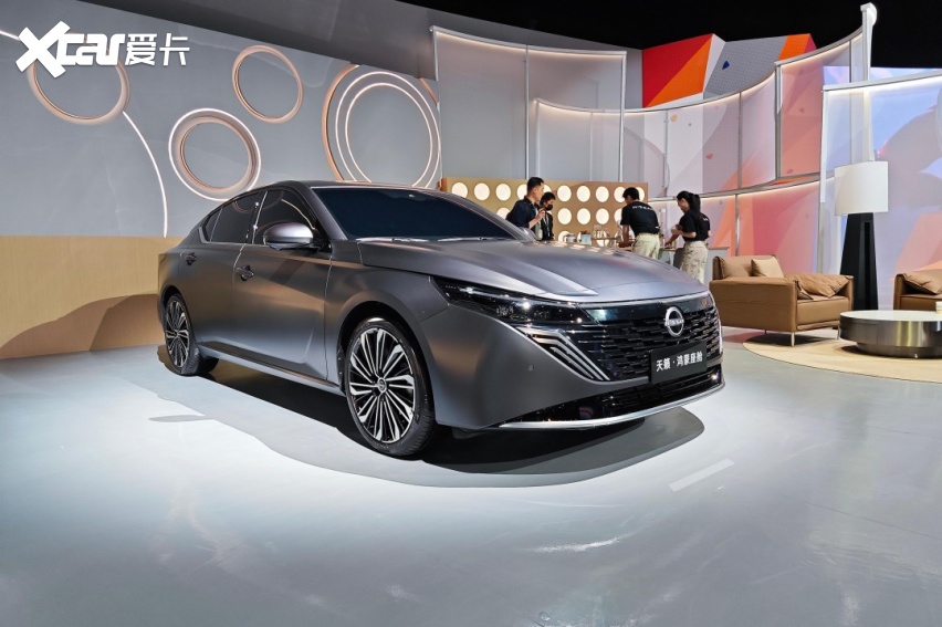 日产中国40周年品牌之夜启幕 日产N6与天籁·鸿蒙座舱首秀