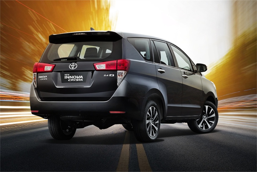 丰田Innova crysta官图正式发布，被誉为小号赛那