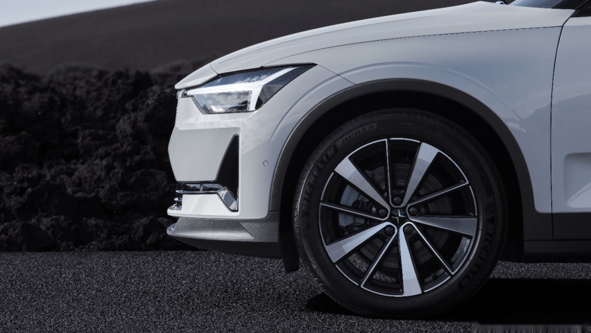 售价更便宜配置变低，新款Polestar 2能否对标特斯拉？
