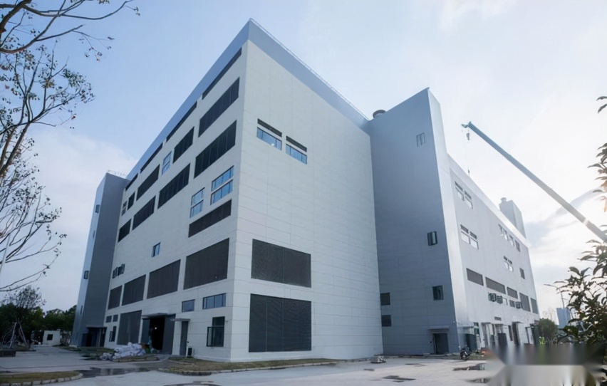 杭州萧山机场停车场收费多少钱一天，萧山机场附近停车场收费来了