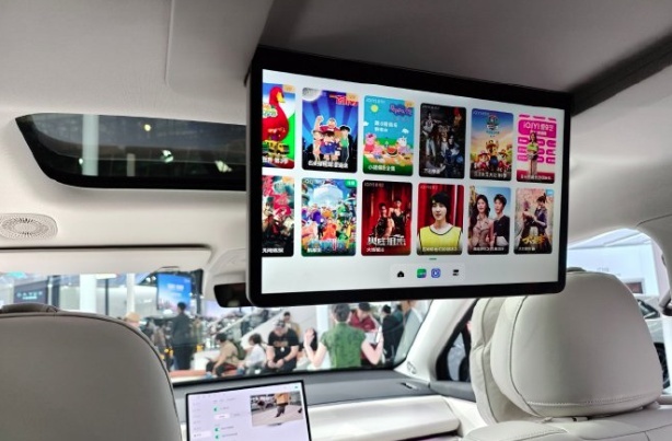 大满配，SUV+MPV结合体！超享6座，竞争力“天花板”，16万拿下？