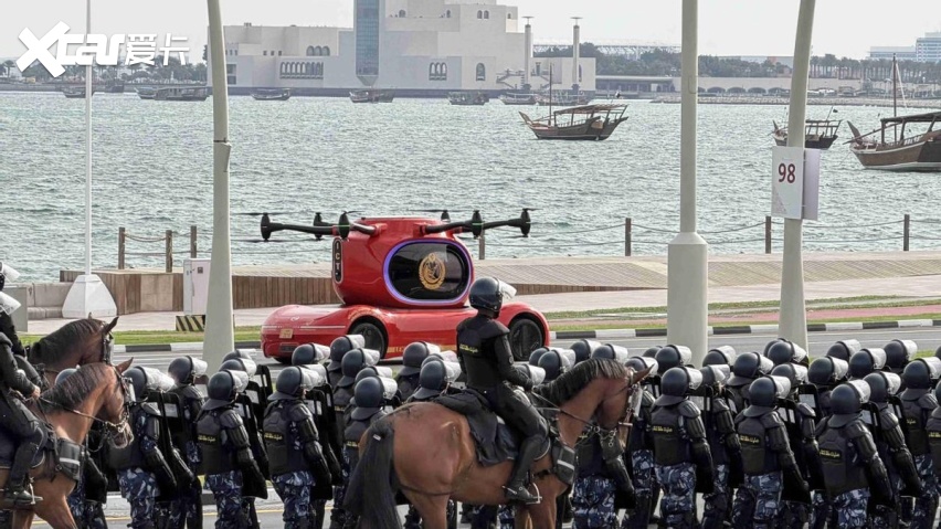 中国智造登陆卡塔尔！广汽高域作为中国飞行汽车品牌代表亮相国庆盛典