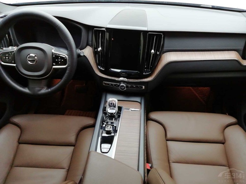 沃尔沃XC60对比凯迪拉克XT5 更推荐后者
