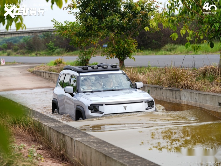 极限虐车，只为炼就一台好车，长安汽车向新跃迁html835.png