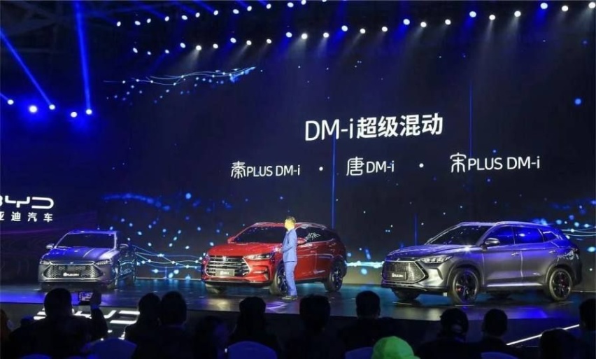 青铜报告 | 谁能牵住2023牛鼻子？（上）