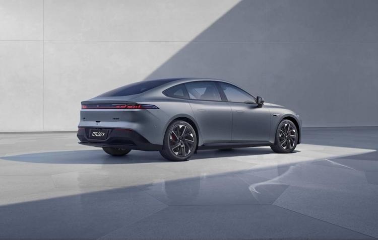 东风奕派eπ007来了，预售仅15.9万要做卷王？