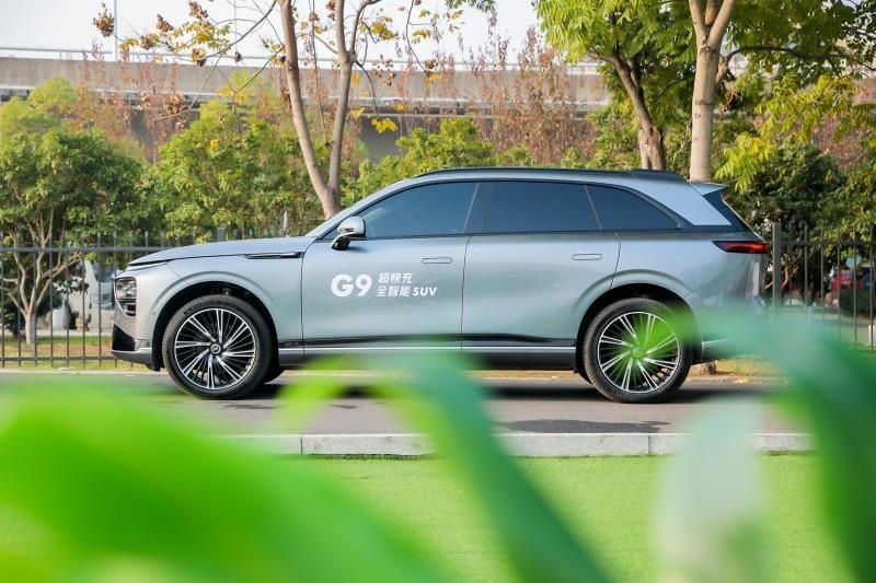 小鹏G9全能体验：超快充全智能，30万级全面优秀的实力SUV