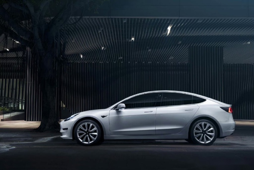 特斯拉又要降价了，Model 3最高降5万元！