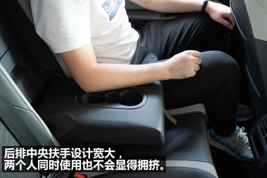 「到店实拍」本来只想看看，结果下了订单，静态体验第八代高尔夫