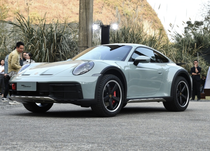 保时捷911出新车，搭载3.0T+8速PDK，能下赛道能越野