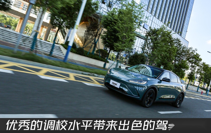 向着森林出发：三伏酷暑，试驾极狐阿尔法S森林版