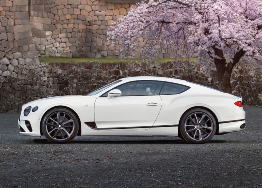 宾利欧陆GT V8 搭载4.0T双涡轮增压V8发动机