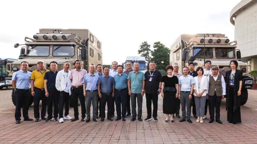 大咖齐聚一汽解放 共同见证“今日房车”