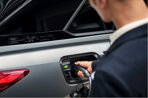 City Drive来了，上汽奥迪Q5 e-tron解锁城市漫游新方式
