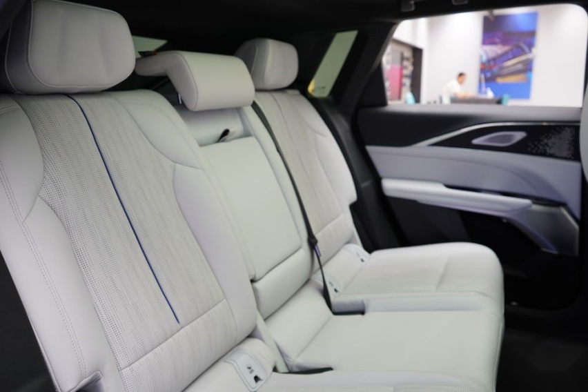 近50万的SUV，蔚来EC7对比凯迪拉克LYRIQ锐歌，究竟选谁？