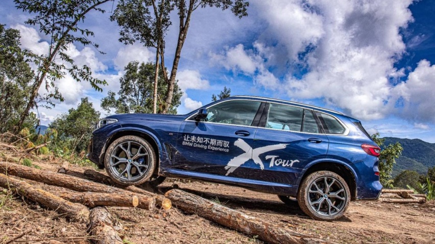 标配激光大灯的中大型SUV！开上TA才懂啥叫豪华又运动